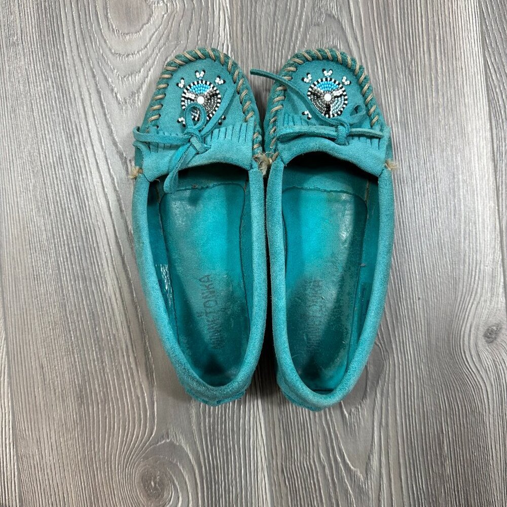 Minnetonka Teal Suede Beaded Moccasins Size 6‎